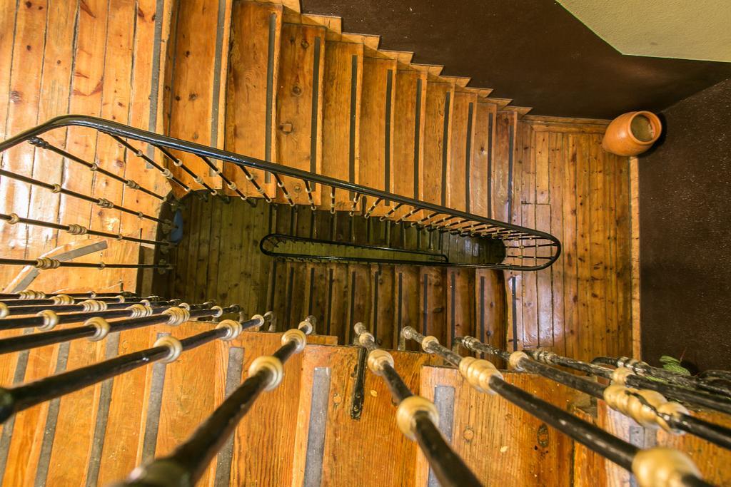 Hostal Abaaly Madrid Kültér fotó