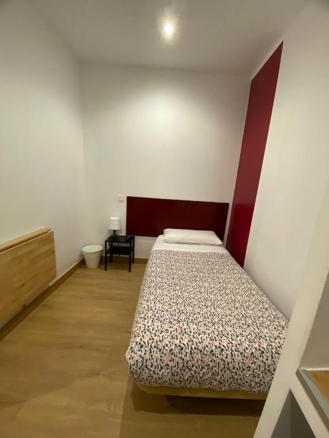 Hostal Abaaly Madrid Kültér fotó